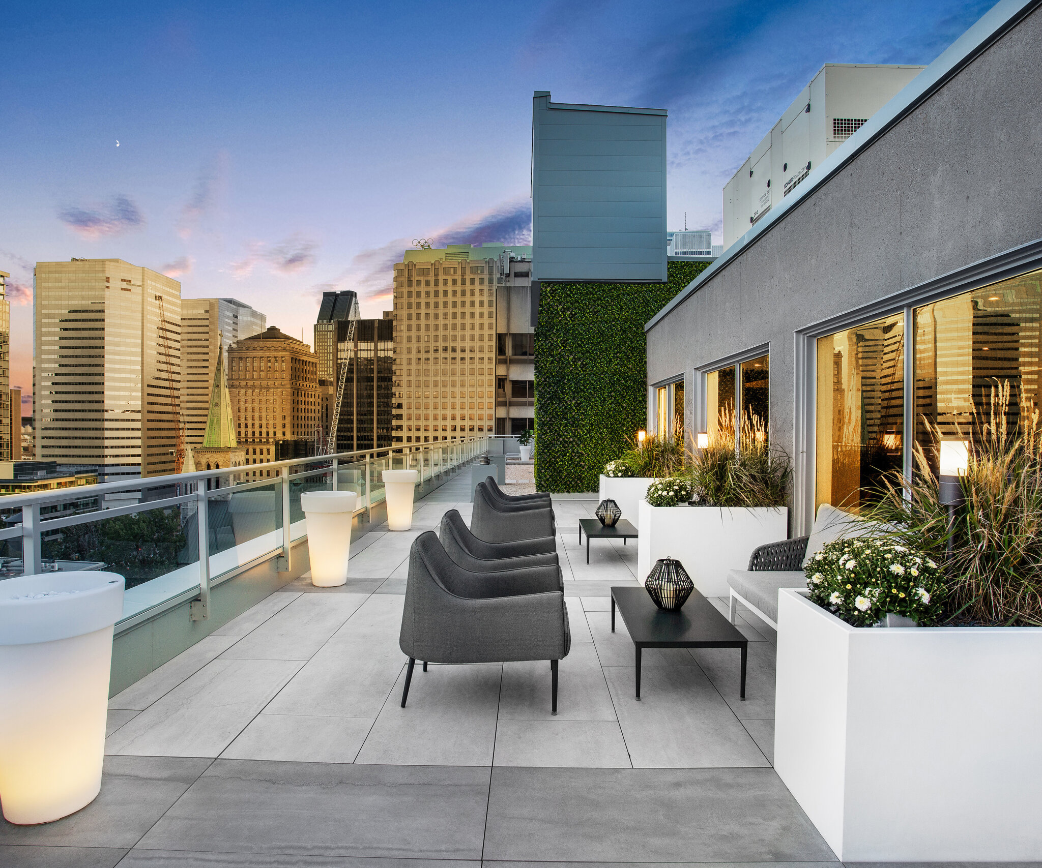 INT Design | ENCORE