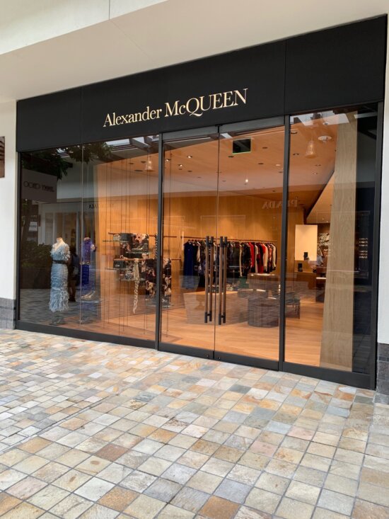 Alexandr Awai Alexander McQueen Hawaii - INT Design